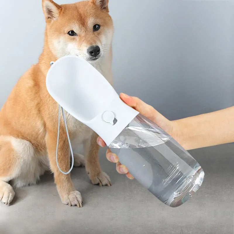 FurLoom™ - Portable Pet Water Bottle Dispenser